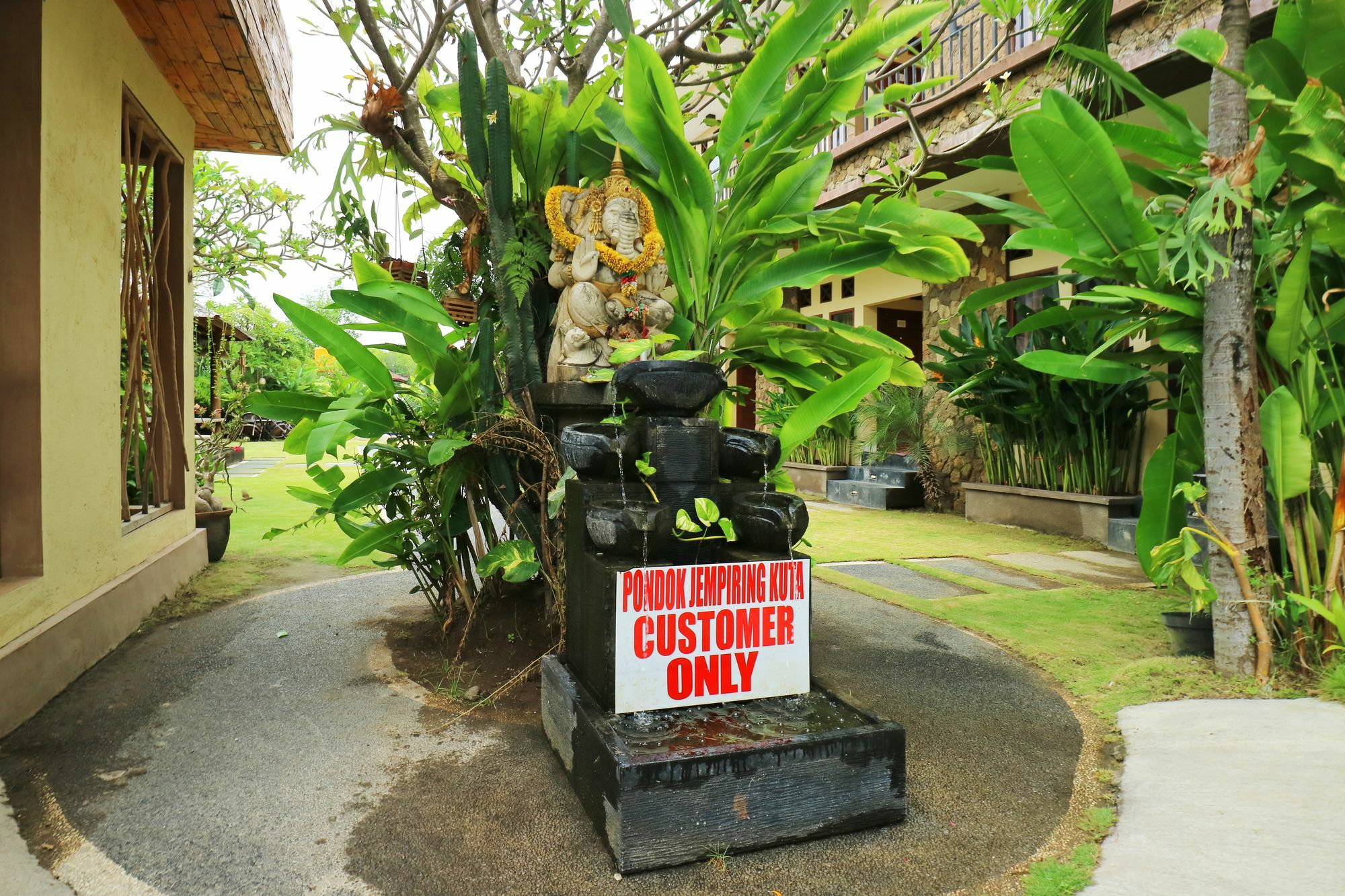 Pondok Jempiring Kuta Lombok Extérieur photo